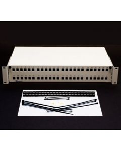 Caja distribución FO extraible rack 19' 2UA fondo 255mm hasta 48 SC/LCD